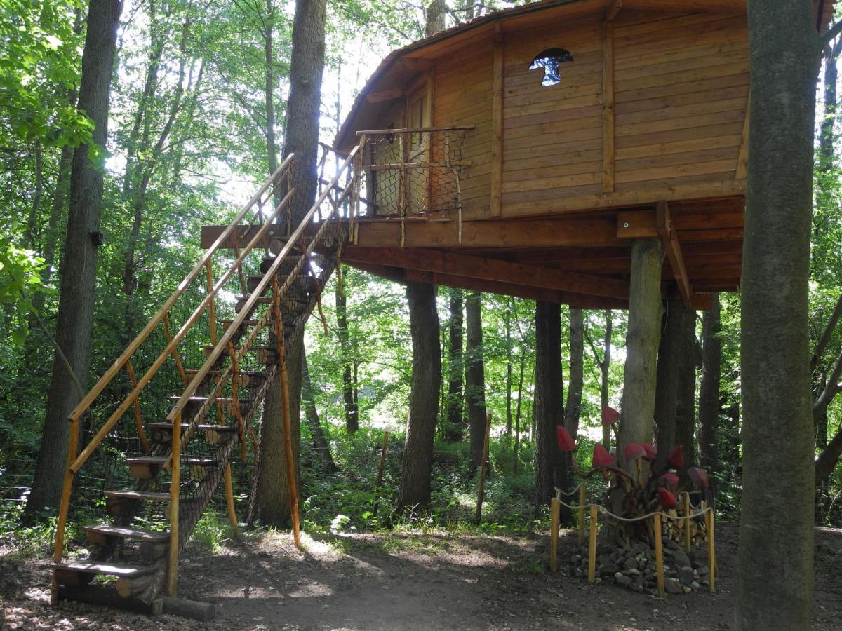 Bohutín Treehouse V Brdech 빌라 외부 사진