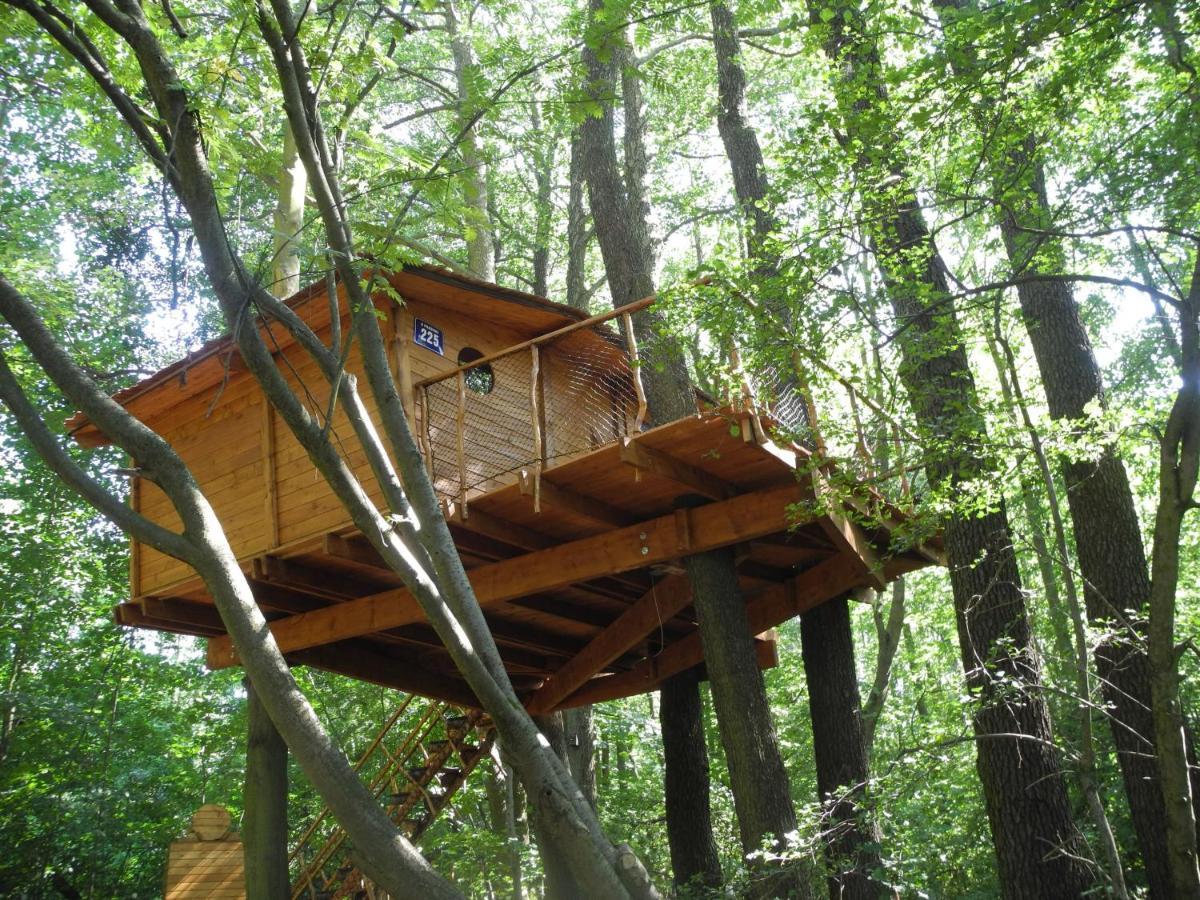 Bohutín Treehouse V Brdech 빌라 외부 사진