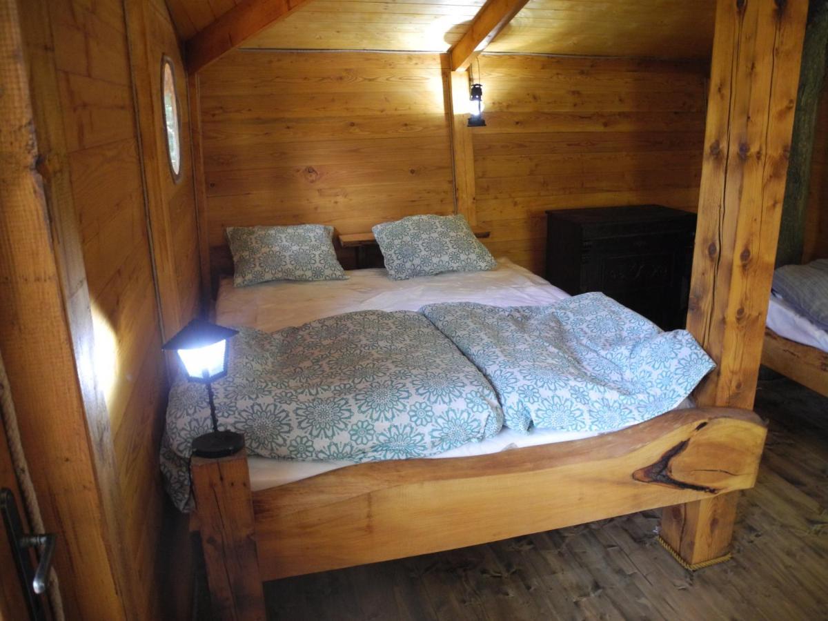 Bohutín Treehouse V Brdech 빌라 외부 사진